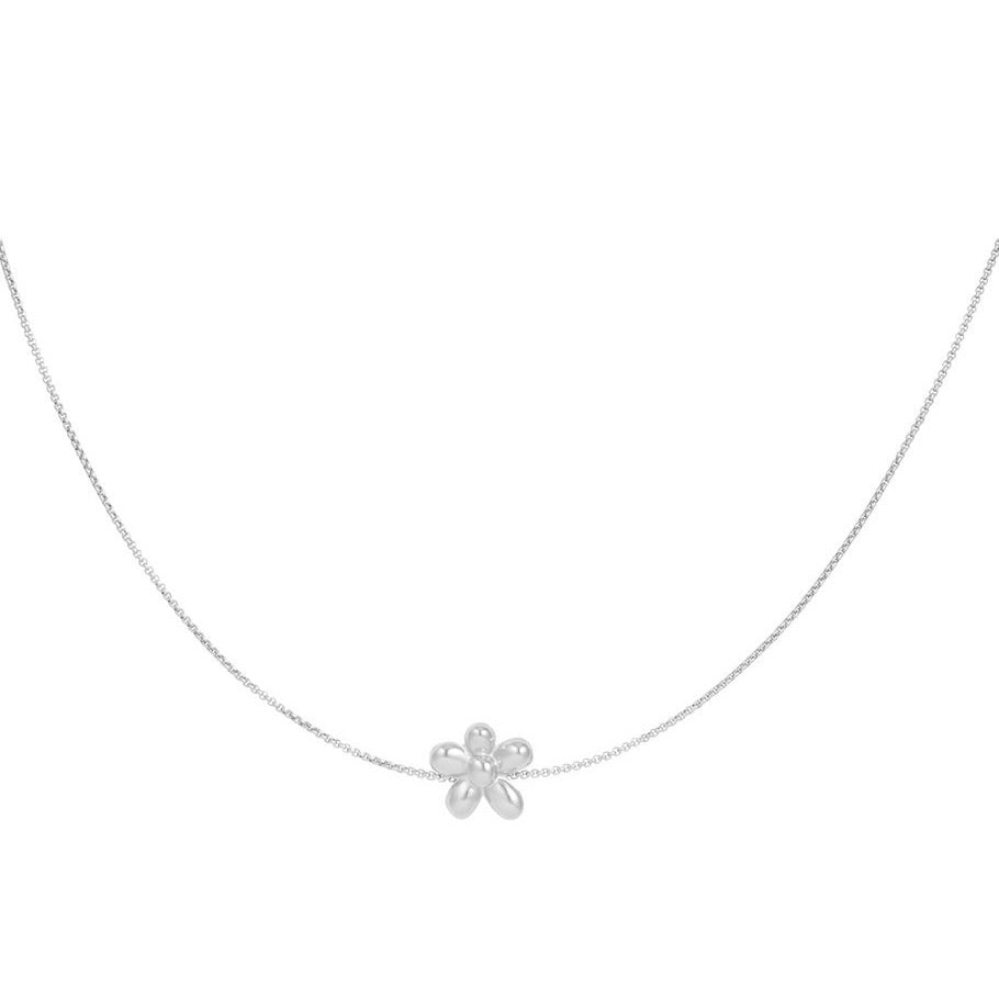 ketting- bloemetje zilverkleurig