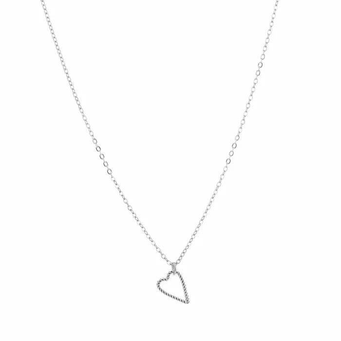 ketting- klein hartje zilverkleurig