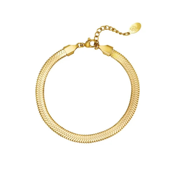 armbandje- flat chain goudkleurig