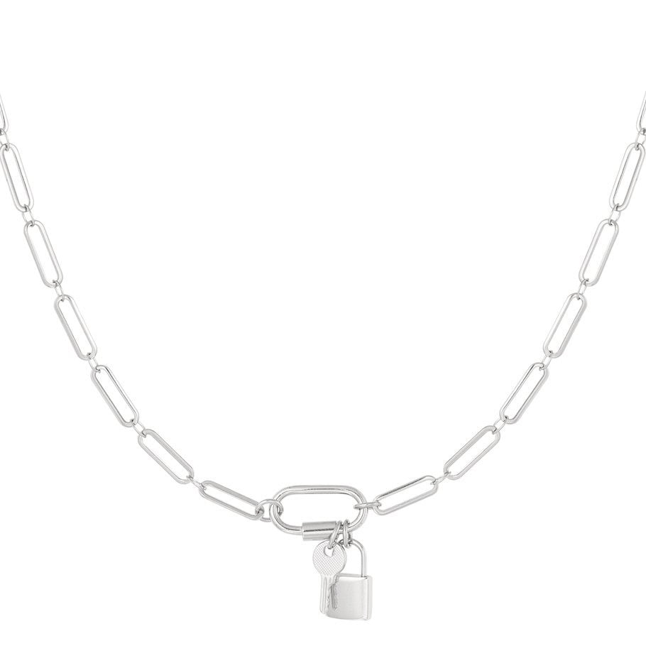 ketting- sleuteltje slotje zilverkleurig