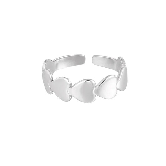 ring- meerdere hartjes zilverkleurig