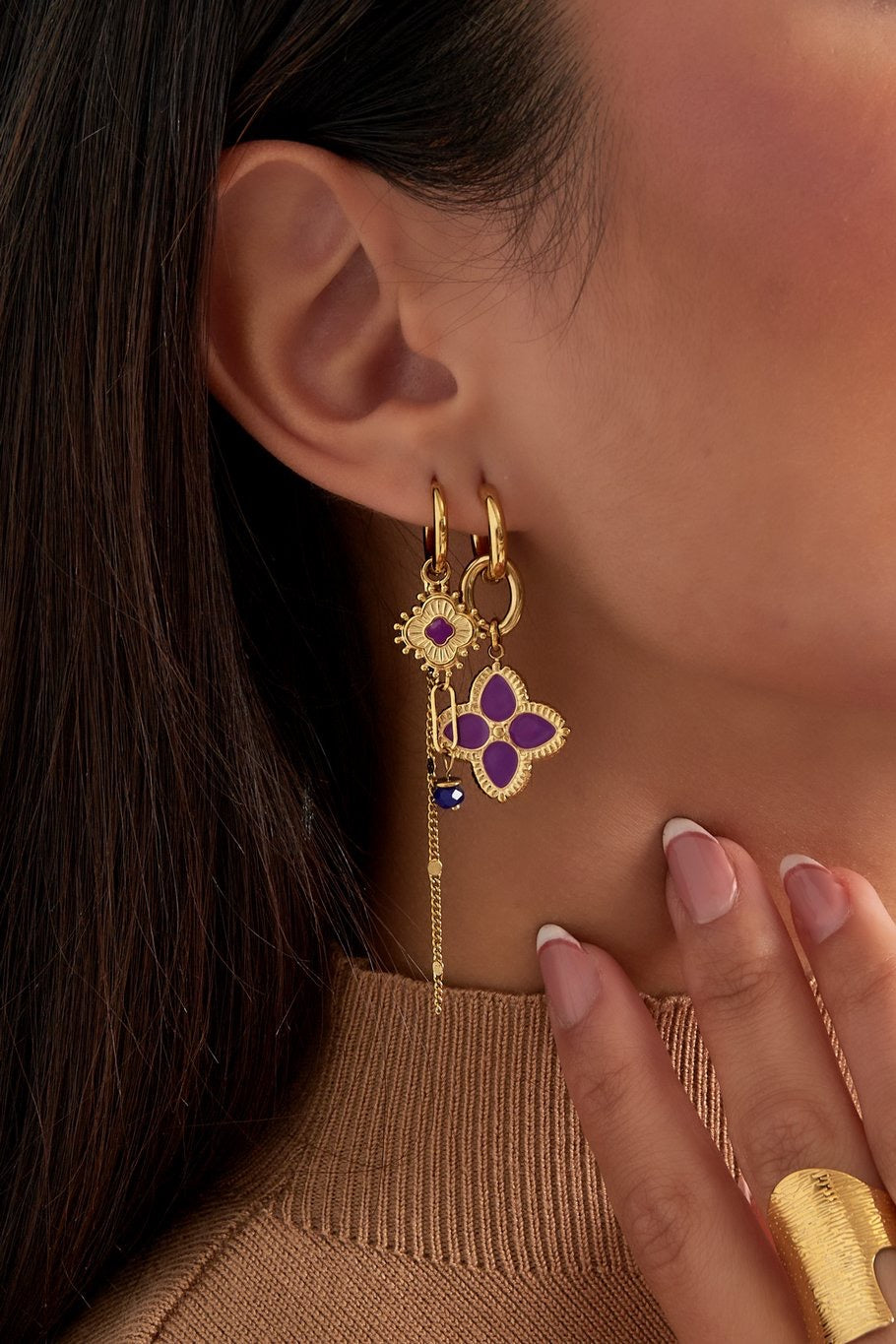 oorbellen- groene bloem goudkleurig