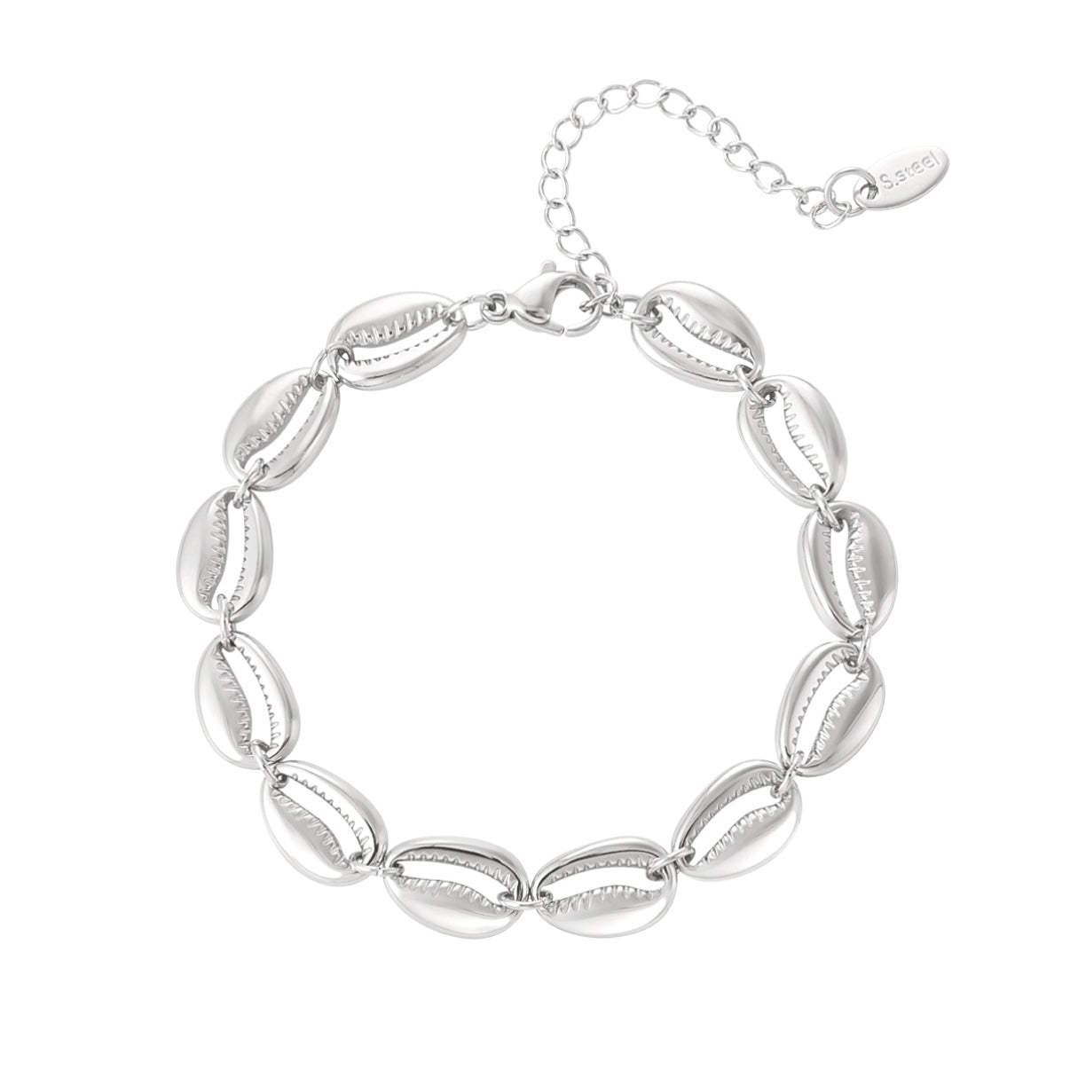 Armbandje- schelpjes zilverkleurig