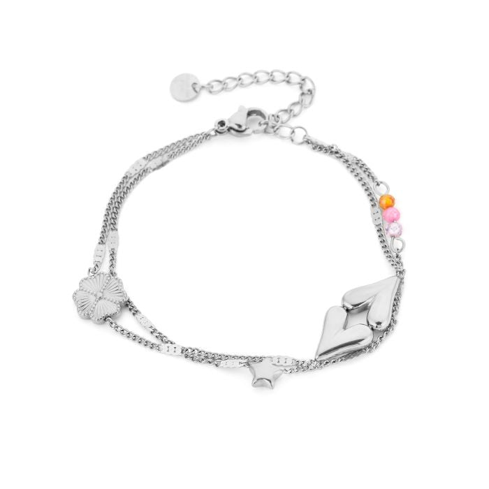 Armbandje- dubbel hartje zilverkleurig
