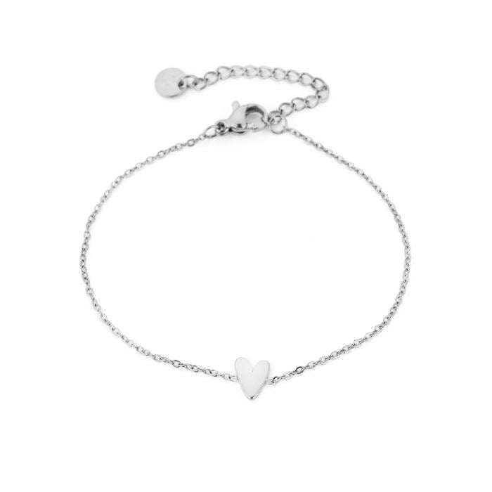 armbandje met zilverkleurig hartje 