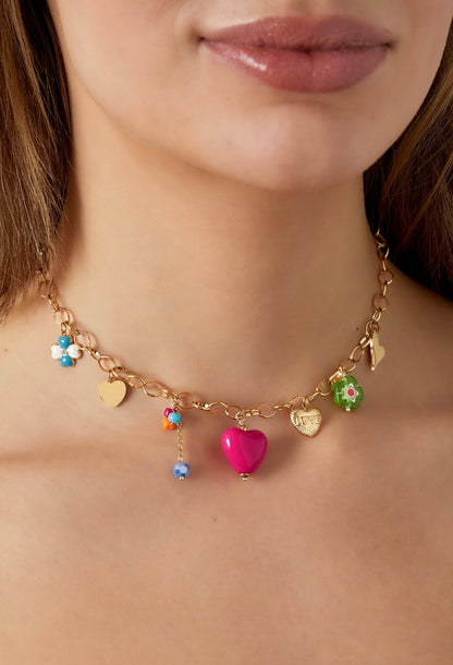 bedelketting goudkleurig met verschillende gekleurde statement bedels