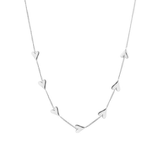 ketting met zilverkleurige mini hartjes