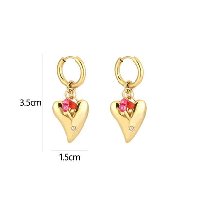 oorbellen met hartje en roze kraaltjes goudkleurig stainless steel met afmetingen