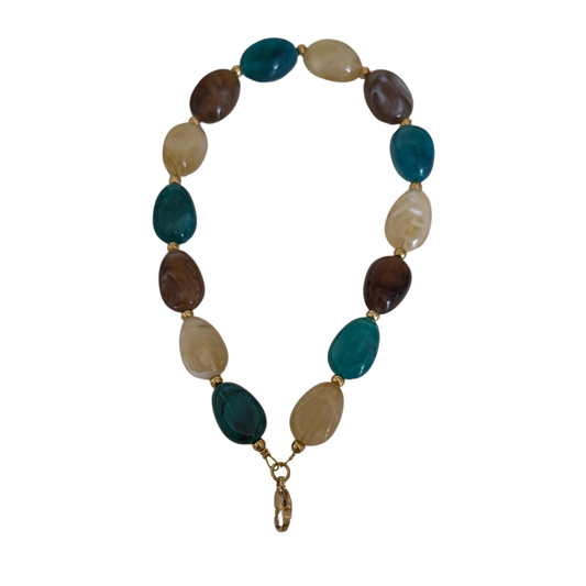 Trendy handgemaakt telefoonkoordje met kralen in verschillende kleuren inclusief inlay